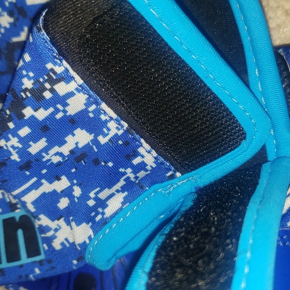 Franklin Tacky Grip-Rite 400 Football Receiver Performance Gloves S/M Blue/Black - Picture 14 of 15